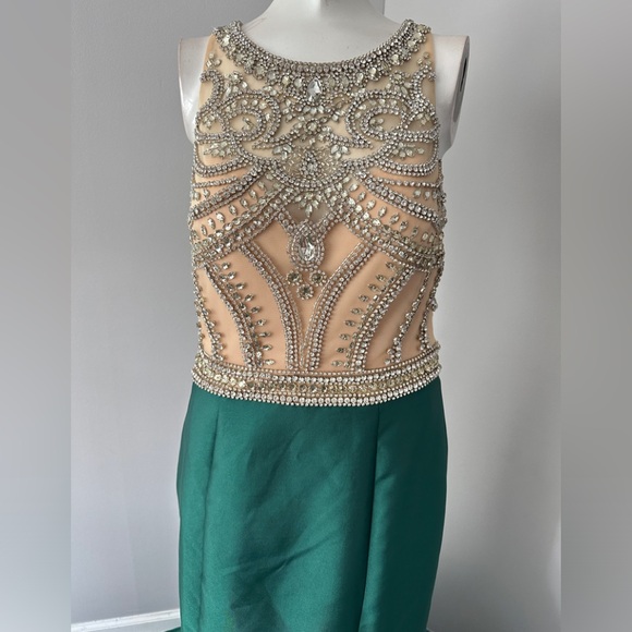 Brand new Jovani Emerald Ball Gown - Picture 3 of 10